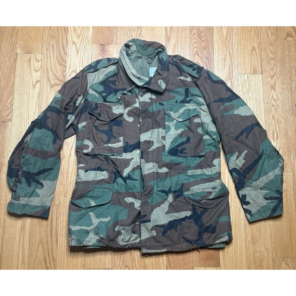 Vintage US Army M-65 Field Jacket Mens Medium Regular Woodland Camo Cold Weather